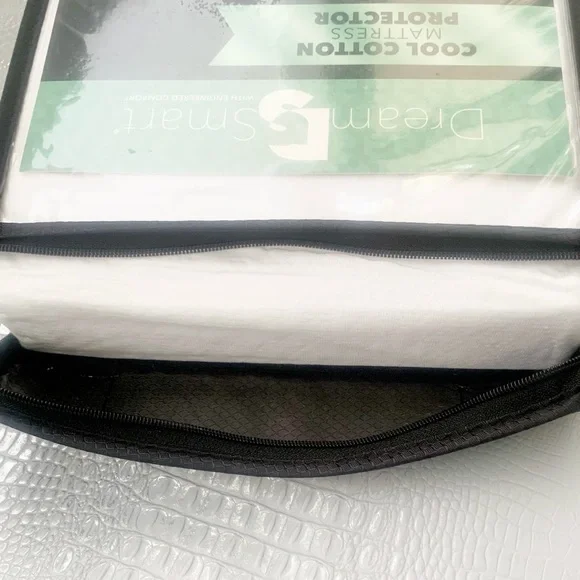 Dream Smart Mattress Protector Twin XL - Picture 3 of 8
